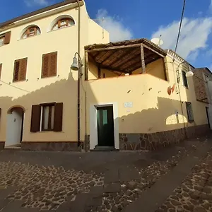 Habitación en casa particular Casa Ombrina, Orosei